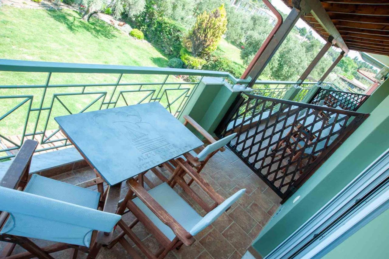 Alexandros Hotel Apartments Vourvourou Luaran gambar